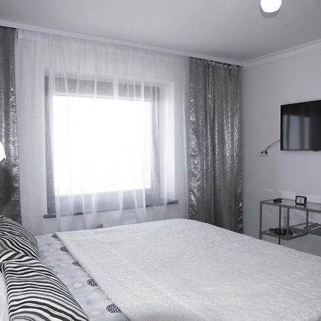 Lyra63 Large 80Sq M Top 14 Floor Šiauliai Extérieur photo